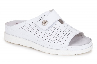 GABI Sieviešu iešļūcenes . 