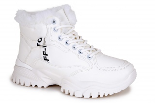 NEWS Sieviešu krosenes. 